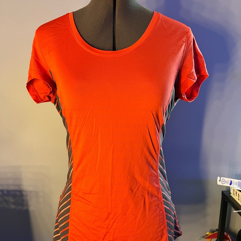 Fitted Orange and Gray Cuffed Sleeve T-Shirt